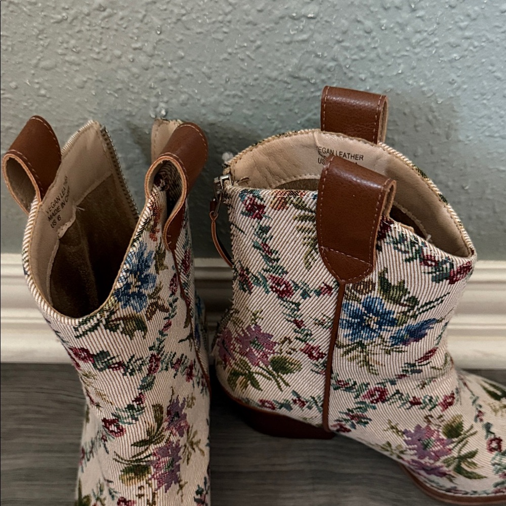 Floral Western Ankle Boots - Picture 2 of 6